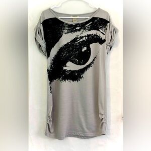 Vertigo Paris Glittery Eye Short Sleeve Shirt